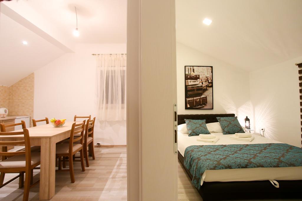 מוסטר Central Located Guest House מראה חיצוני תמונה