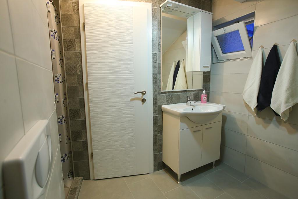 מוסטר Central Located Guest House מראה חיצוני תמונה